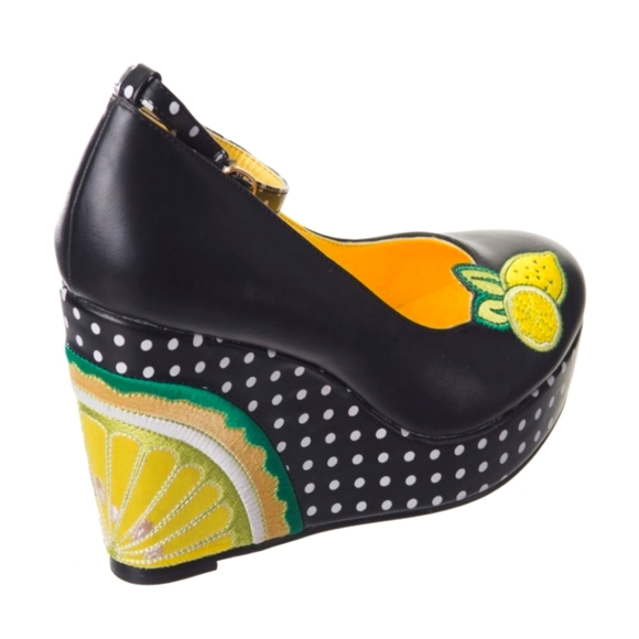 Banned Apparel Pin Up Lemon Wedge Shoes - Picture 3 of 7